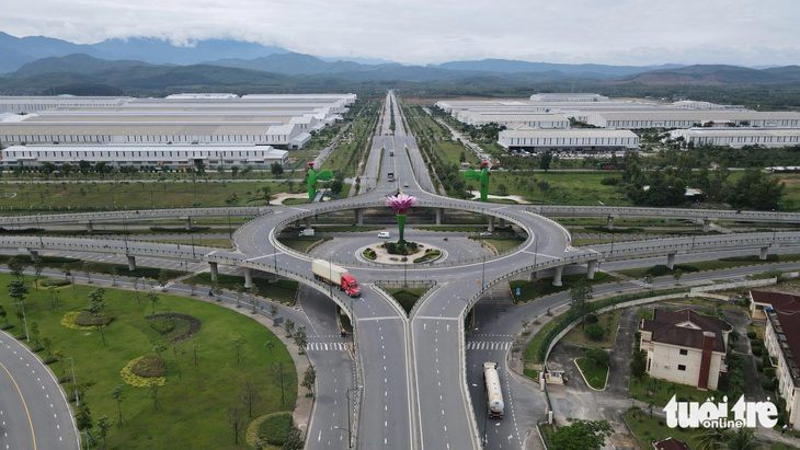 Chính phủ phê duyệt quy hoạch tỉnh Quảng Nam- Ảnh 1. Đến năm 2030 Quảng Nam phấn đấu trở thành tỉnh phát triển khá của cả nước. Trong ảnh là Khu kinh tế mở Chu Lai - Ảnh: LÊ TRUNG