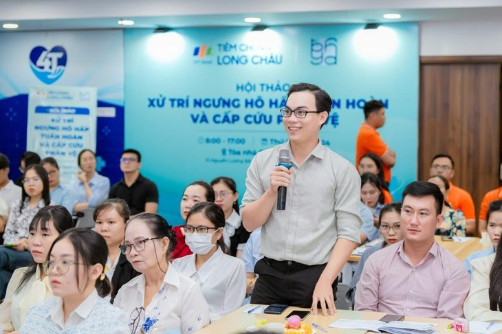 photo-1731472688600-17314726896041008991182 Bệnh viện Đại học Y Dược TP.HCM đào tạo cho đội ngũ Long Châu - Ảnh 1.
